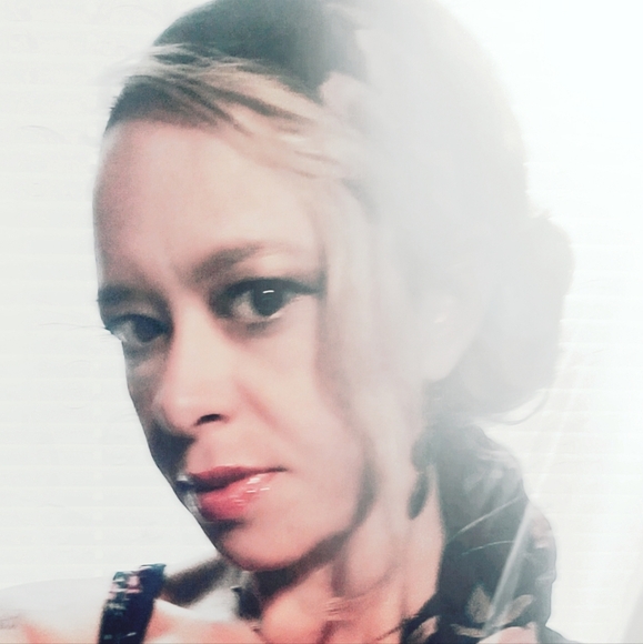 Meet your Posher, Brandi - Picture 1 of 16